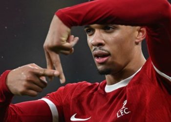 Cầu thủ bóng đá Trent Alexander-Arnold – Cuộc chiến hợp đồng và tương lai đầy tiềm năng