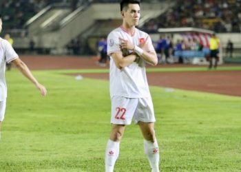 Tiến Linh nâng tỷ số lên 2-0 bằng một pha dứt điểm chính xác