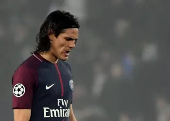 Cầu thủ bóng đá Edinson Cavani – Hành trình đầy cảm xúc và quyết định bất ngờ