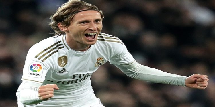Cầu thủ Luka Modrić – Trái tim bất diệt nơi tuyến giữa  